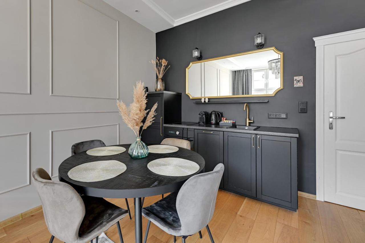 Old Town Ogarna IV Glamour By Downtown Apartments Gdansk Bagian luar foto